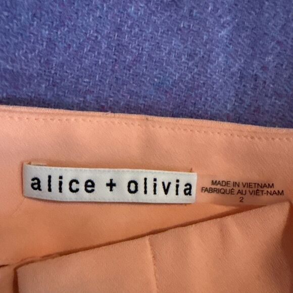 Alice + Olivia Dylan Wide Leg High Waisted Cropped Pants in Light Peach Womens 2 - Picture 4 of 10